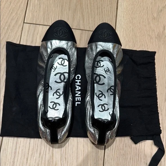 Authentic Rare Chanel Silver and Black Women's Ballet Flats - size 38 - Picture 11 of 11